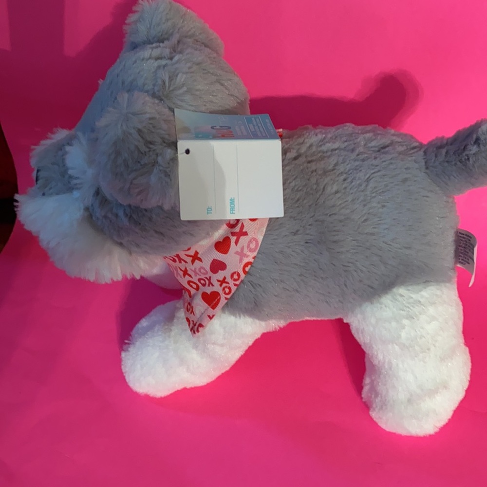 huGme Dog with “XOXO” Bandana, Stuffed Plush Puppy - Gray and White Fur NWT - Picture 6 of 7